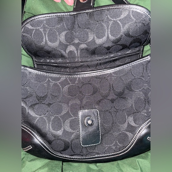 Early 2000s black coach purse - Picture 3 of 5